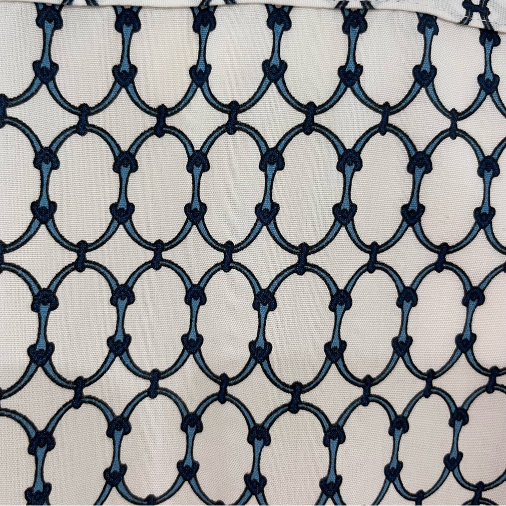 TALBOTS Wrinkle-Resistant Button Down Shirt Size 12 White & Blue Chain Print - Picture 4 of 16